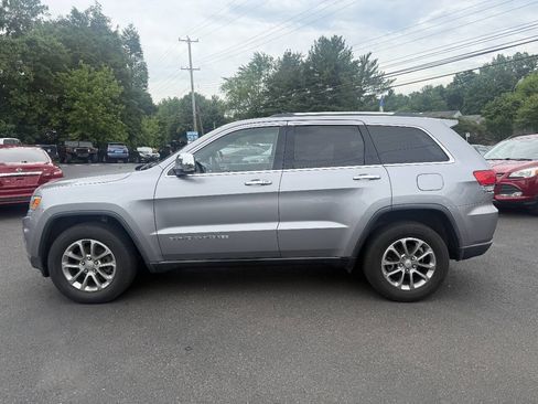 Used 2016 Jeep Grand Cherokee Limited AWD/4WD image 6