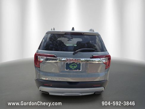 Certified 2023 GMC Acadia SLT FWD image 4