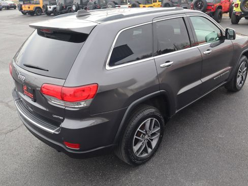 Used 2018 Jeep Grand Cherokee Limited image 13