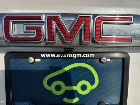 Certified 2017 GMC Acadia Denali w/ Technology Package image 33