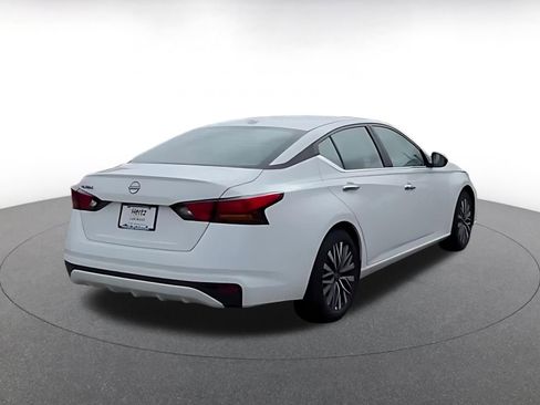 Used 2025 Nissan Altima 2.5 SV image 15