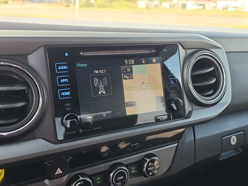 Used 2018 Toyota Tacoma TRD Sport RWD image 24