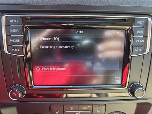Used 2016 Volkswagen Jetta SE FWD image 23