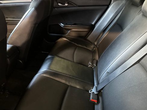 Used 2020 Honda Civic Sport image 5