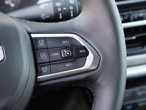 Used 2025 Jeep Compass Limited AWD/4WD image 24