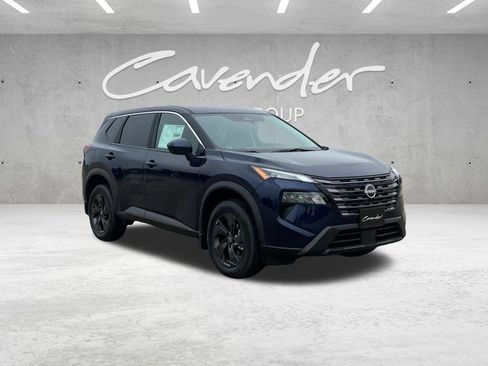 New 2026 Nissan Rogue SV FWD image 2