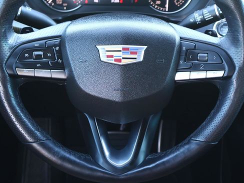 Used 2021 Cadillac XT4 Sport image 14