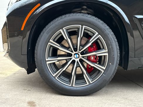 New 2026 BMW X5 xDrive40i w/ M Sport Package image 6