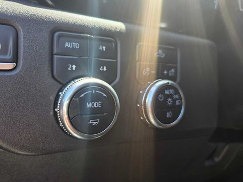 Used 2022 GMC Sierra 1500 Elevation AWD/4WD image 35