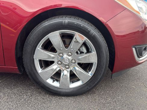 Used 2017 Buick Regal Premium w/ Driver Confidence Package #1 FWD image 34