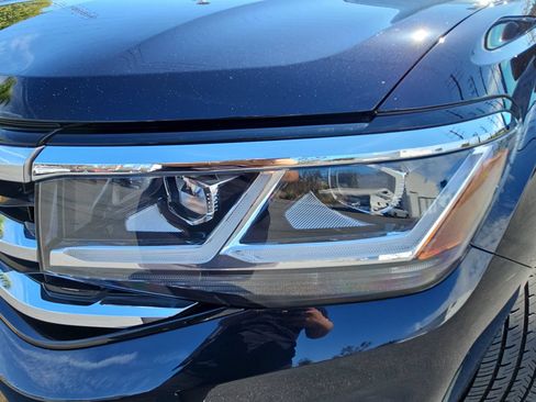 Used 2022 Volkswagen Atlas SEL Premium AWD/4WD image 34