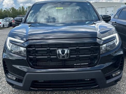 Used 2025 Honda Ridgeline Black Edition image 2