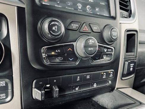 Used 2017 RAM 1500 Big Horn image 28
