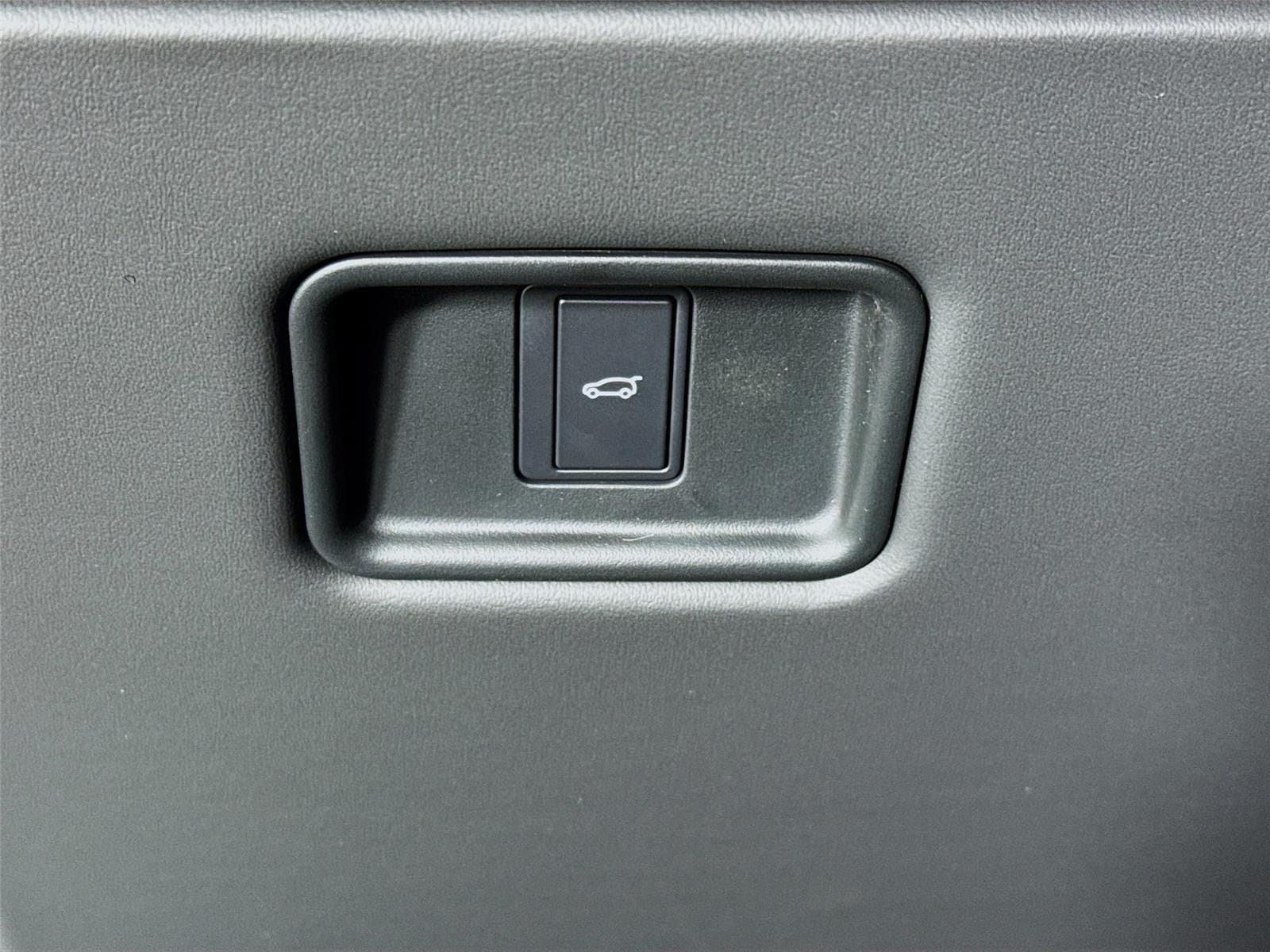 New 2026 Land Rover Range Rover Sport SE AWD/4WD image 10