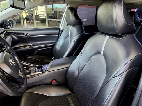 Used 2021 Toyota Camry XSE w/ Carpet Mat Package (TMS) image 16