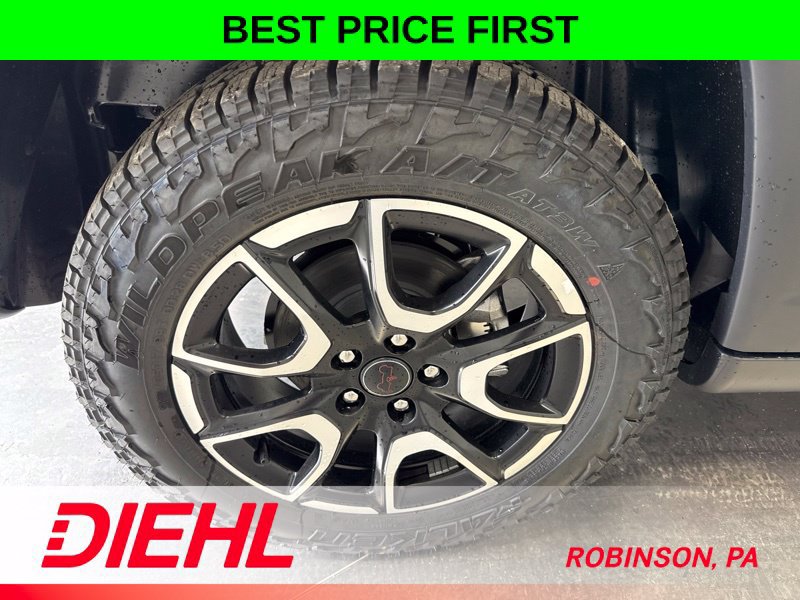 New 2026 Jeep Compass Trailhawk w/ Sun, Sound & Navigation Group AWD/4WD image 8