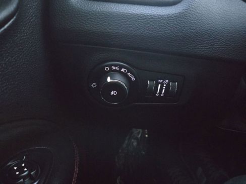 Used 2020 Jeep Compass Trailhawk w/ Leather Interior Group image 23