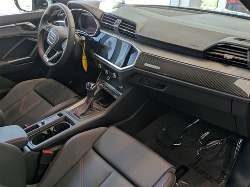 New 2025 Audi Q3 2.0T Premium Plus image 9