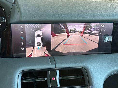 Used 2023 Porsche Taycan image 25