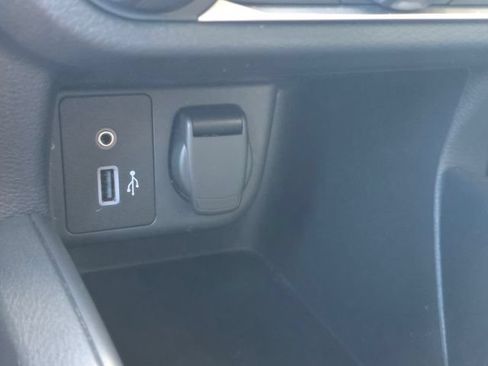 Used 2025 Nissan Versa S w/ Trunk Package FWD image 25