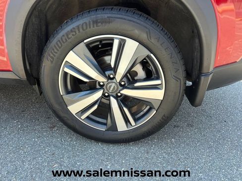 Used 2023 Nissan Rogue SL AWD/4WD image 31