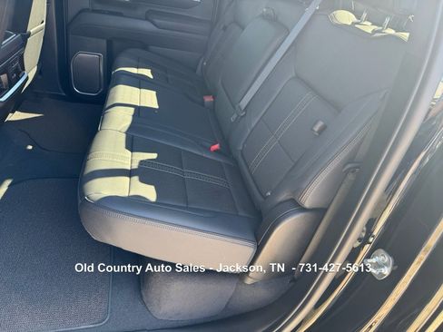 Used 2025 Chevrolet Silverado 2500 High Country w/ Midnight Edition image 31