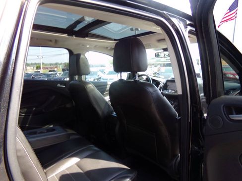 Used 2014 Ford Escape Titanium w/ Equipment Group 401A FWD image 25
