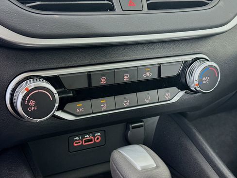 Used 2025 Nissan Altima 2.5 S image 15