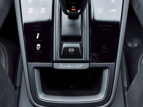 Used 2022 Porsche Cayenne Turbo GT image 66