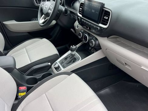 New 2026 Hyundai Venue SEL FWD image 15