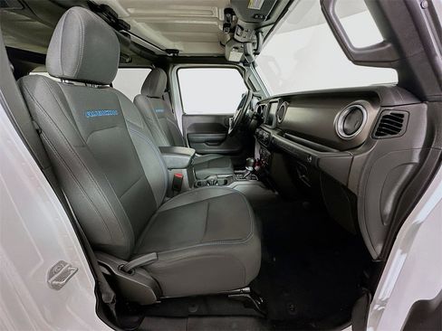 Used 2022 Jeep Wrangler Unlimited Rubicon image 6