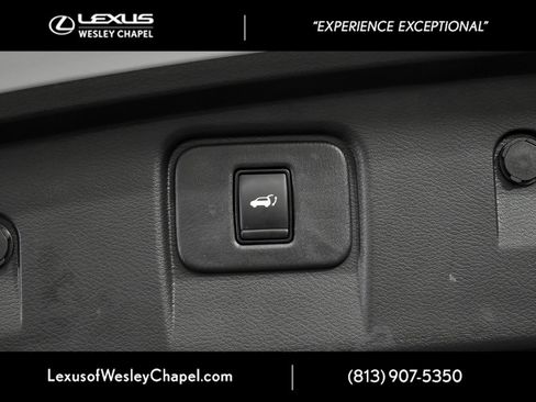 Used 2022 Nissan Murano SL w/ SL Moonroof Package image 17