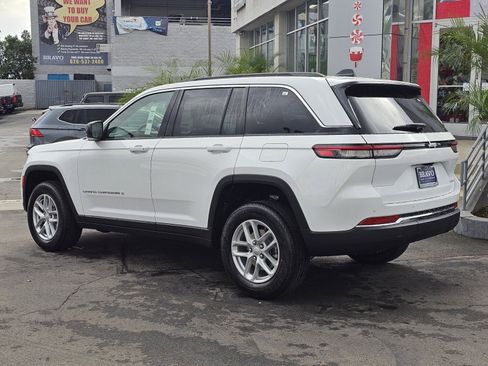 New 2025 Jeep Grand Cherokee Laredo X image 5