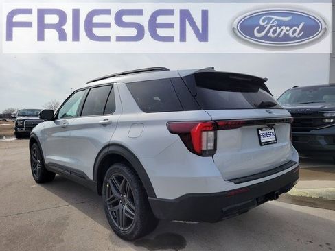 New 2026 Ford Explorer ST-Line image 5