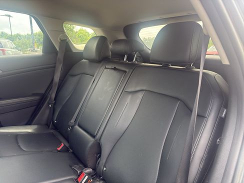 Used 2024 Kia Sportage EX FWD image 9