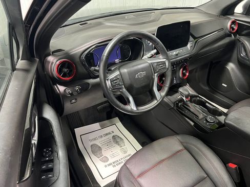Used 2024 Chevrolet Blazer RS image 2