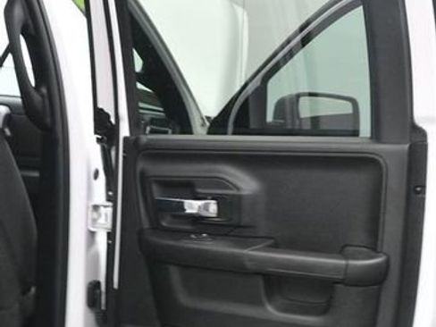 Used 2022 RAM 1500 Classic Warlock w/ Electronics Group AWD/4WD image 11
