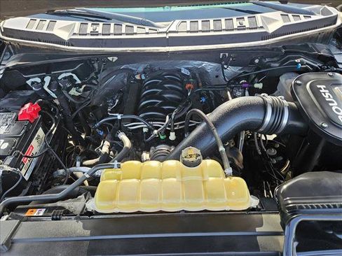 Used 2019 Ford F150 Lariat w/ Equipment Group 502A Luxury AWD/4WD image 24