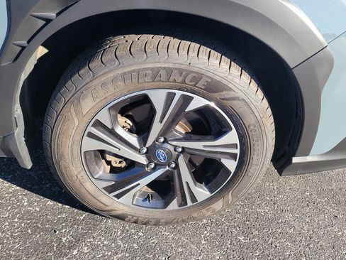 Used 2024 Subaru Crosstrek 2.0i Premium image 10