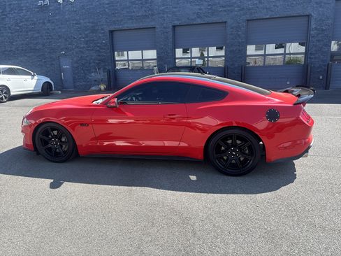 Used 2019 Ford Mustang GT Premium w/ Equipment Group 401A RWD image 6