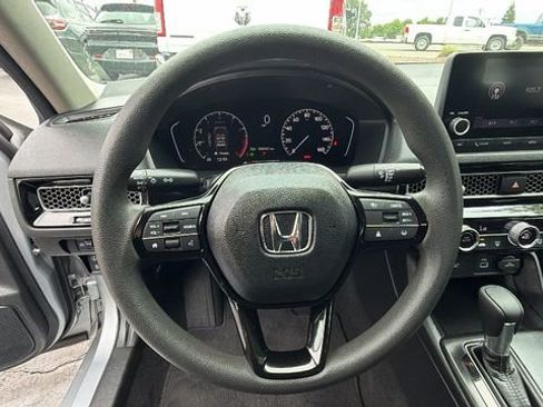 Used 2023 Honda Civic LX image 25