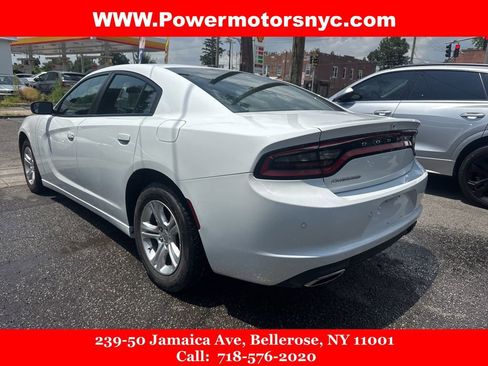 Used 2022 Dodge Charger SXT image 3
