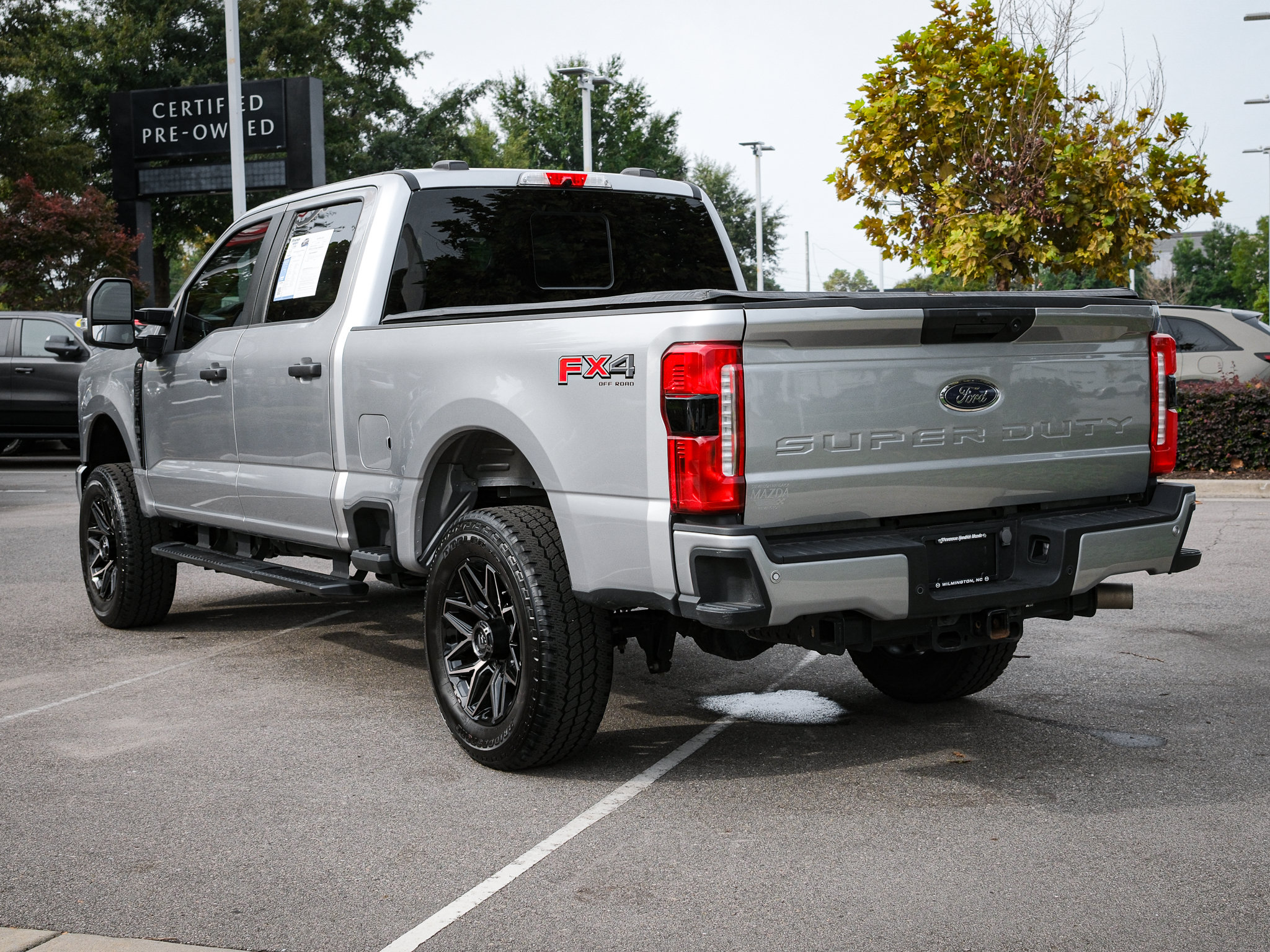 Used 2024 Ford F250 XL w/ STX Appearance Package AWD/4WD image 9