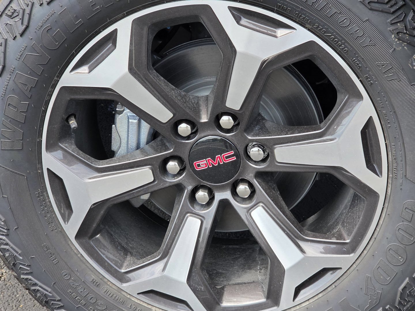 New 2026 GMC Yukon AT4 Ultimate AWD/4WD image 14