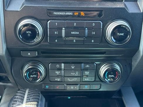 Used 2018 Ford F150 Raptor w/ Equipment Group 802A Luxury AWD/4WD image 27