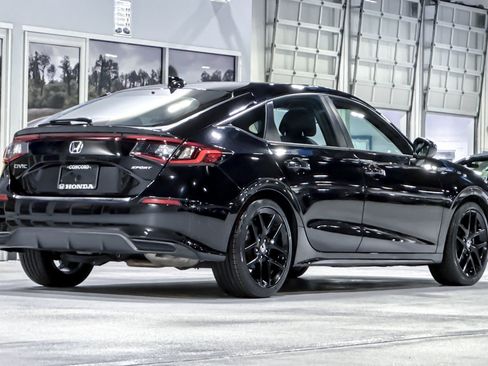 Used 2024 Honda Civic Sport image 9