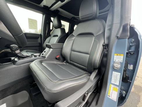 New 2025 Ford Bronco Badlands image 13