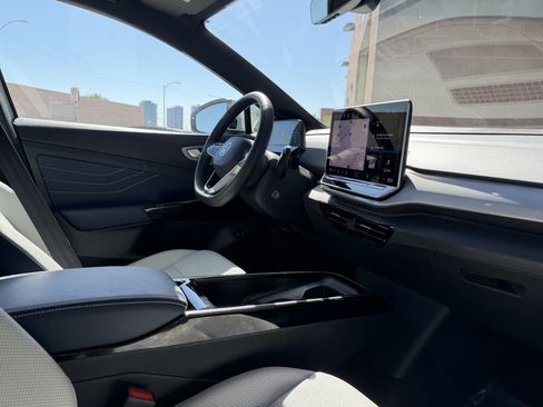 Used 2024 Volkswagen ID.4 Pro S image 40