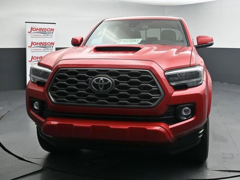Used 2023 Toyota Tacoma TRD Sport AWD/4WD image 3