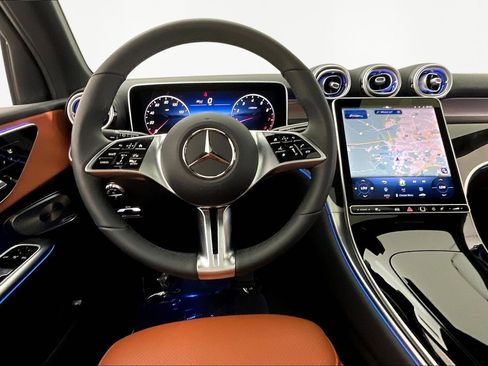 Certified 2026 Mercedes-Benz GLC 300 4MATIC image 8